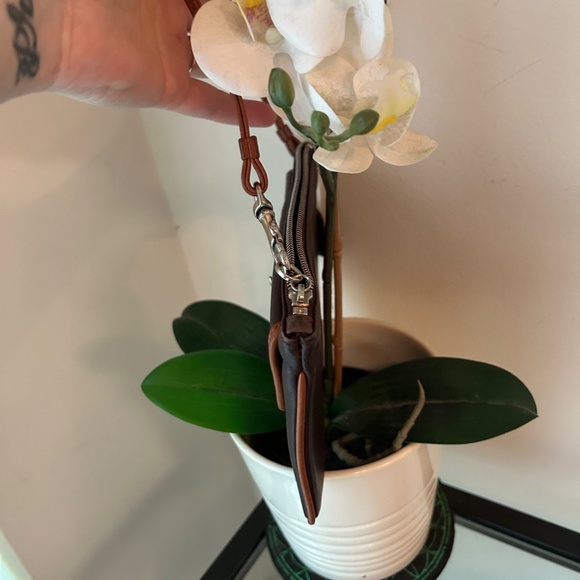 Coach Authentic Vintage Mini Brown Leather Wristlet With Buckle Front - Picture 4 of 8